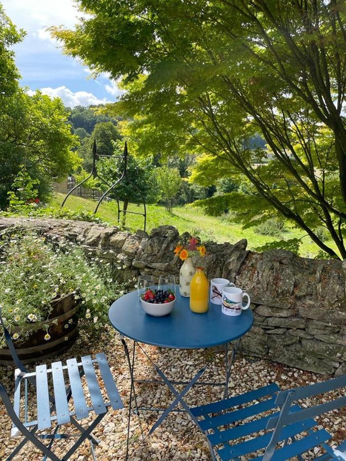 Cotswold Coombe Cottage Wotton-under-Edge Exteriör bild