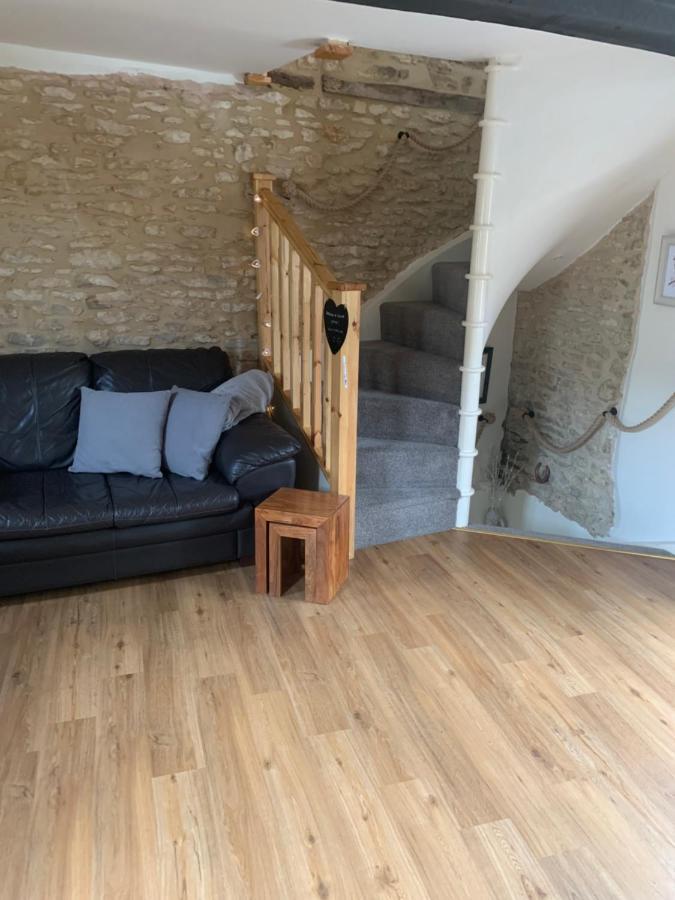 Cotswold Coombe Cottage Wotton-under-Edge Exteriör bild